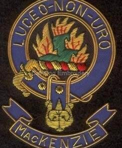 Mackenzie clan crest badge - Luceo Non Uro